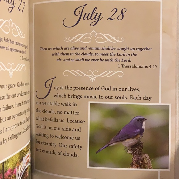 SALE!! Faith daily prayer encouragement books. 2 - Picture 9 of 11